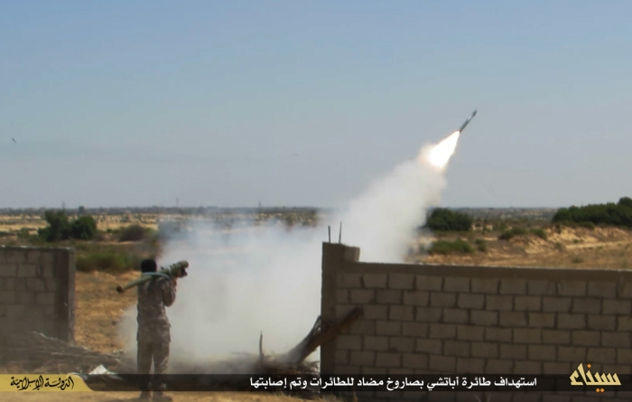 Tir d'un Missile Igla-S contre un Apache de l'Armée Égyptienne